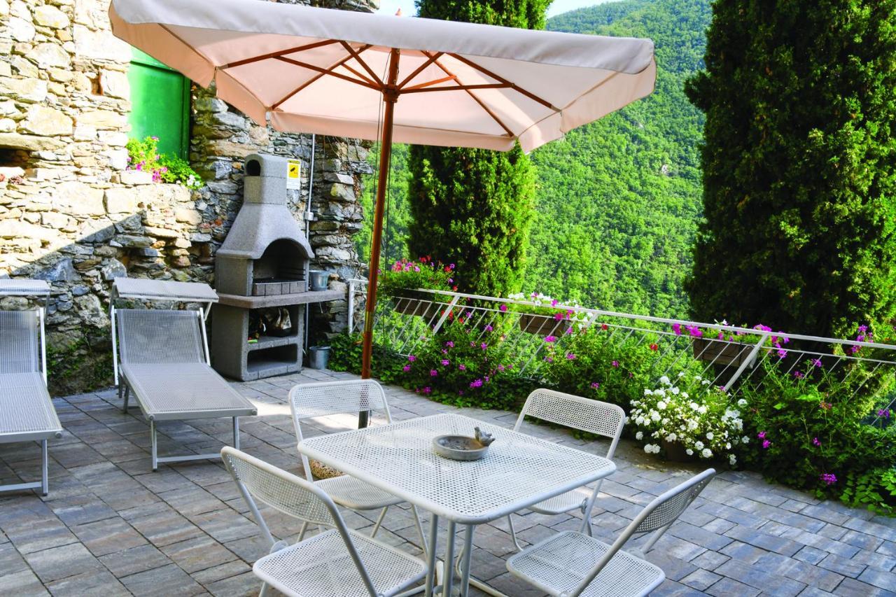 Agriturismo Nonnamelia Nasino Eksteriør bilde
