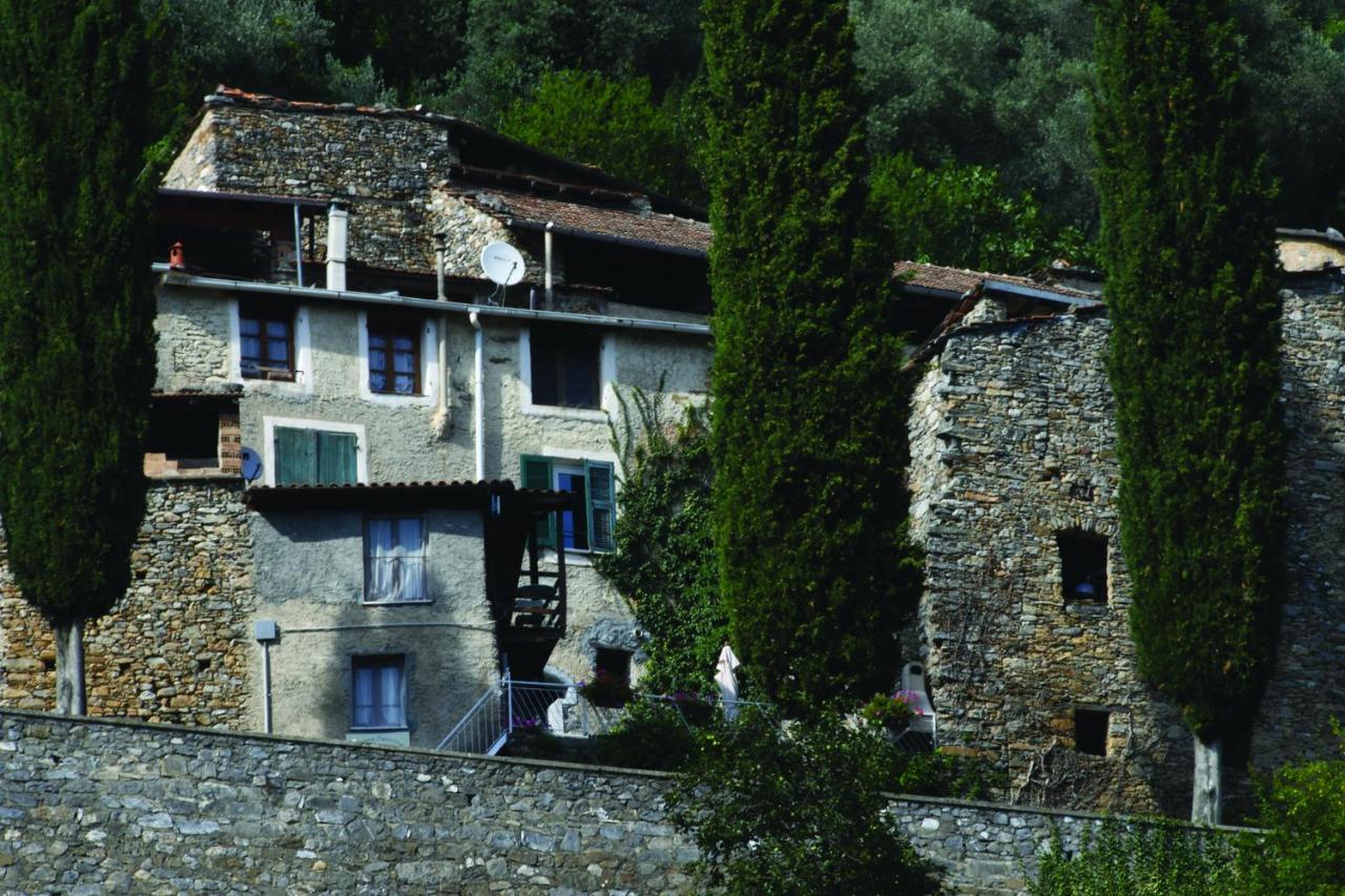 Agriturismo Nonnamelia Nasino Eksteriør bilde