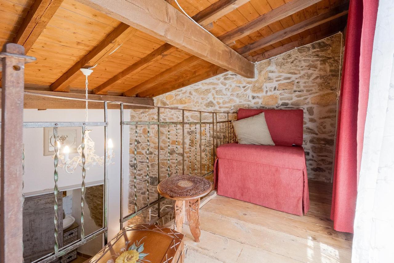 Agriturismo Nonnamelia Nasino Eksteriør bilde